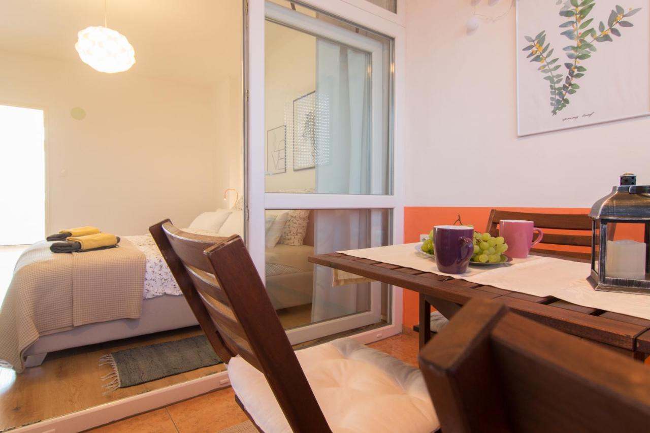 Harbour-Apartment With Sea View And Parking Spot Pula Exteriör bild