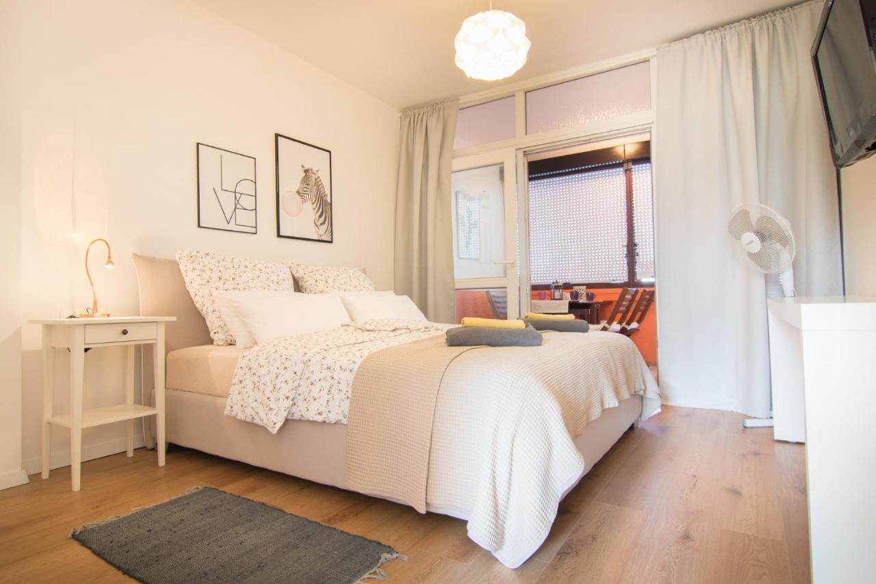 Harbour-Apartment With Sea View And Parking Spot Pula Exteriör bild
