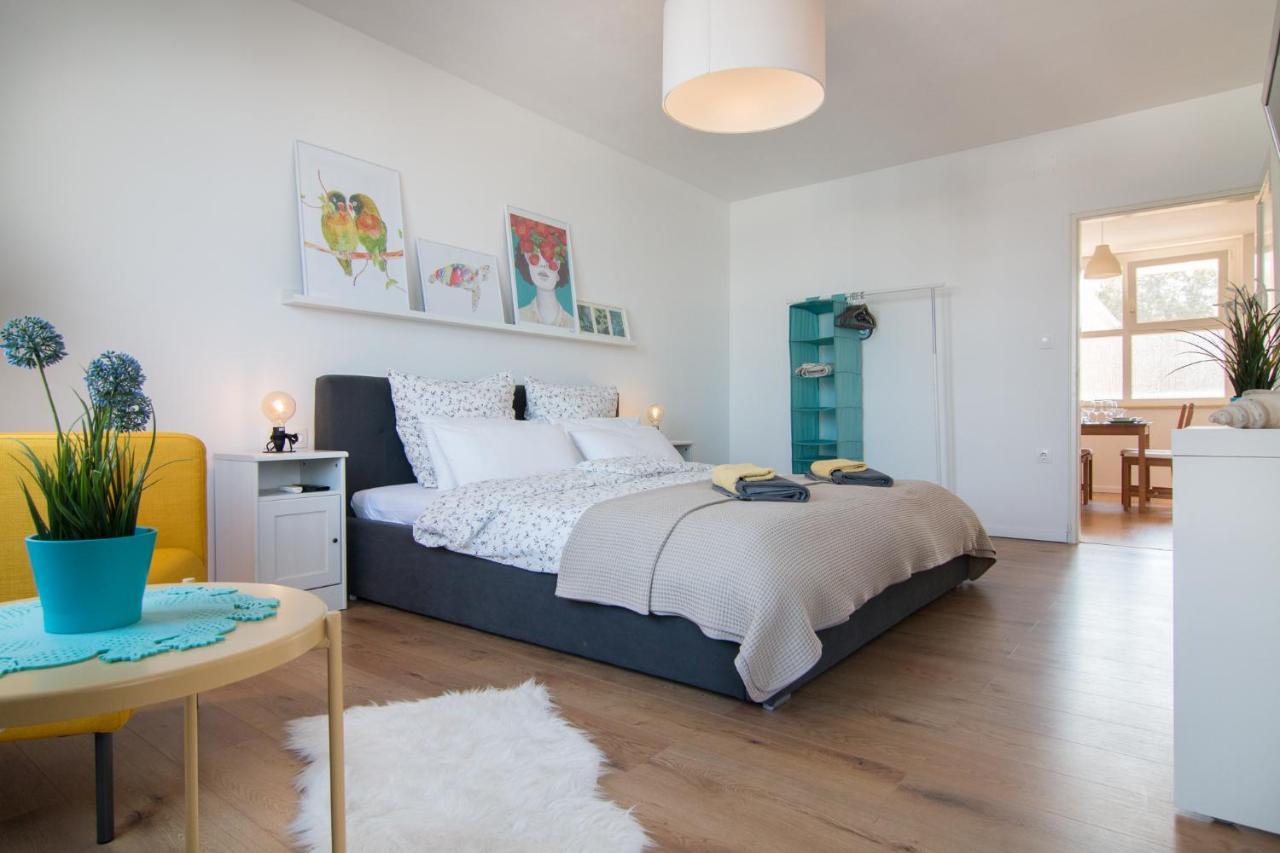 Harbour-Apartment With Sea View And Parking Spot Pula Exteriör bild